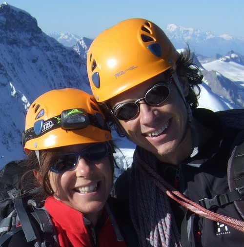 Barbara und Peter am Gipfel des Eiger