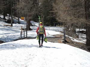 Und noch 5 km Skitragen