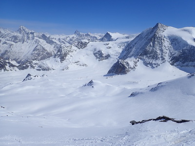 Unser Ziel, das Matterhorn und Zermatt rückt näher
