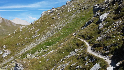 Der Wiener Höhenweg an der Westflanke des Kasteneggs