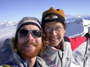 Andy und ich am Gipfel, was gibt es Schöneres, als solche Erlebnisse mit Freunden zu teilen! (Natürlich solche Erlebnisse mit der Ehefrau zu teilen:-)