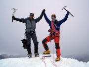 Pequenio Alpamayo (5370 Meter) mit Überschreitung des Tarija (5240 Meter)