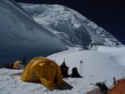 Aufstieg ins Camp 2 auf etwa 5900 Meter