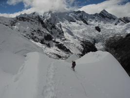 Aufstieg ins Alpamayo Highcamp