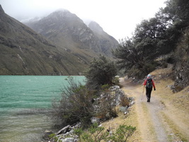 Llamacoral bis Basecamp Alpamayo