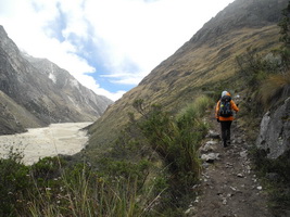 Llamacoral bis Basecamp Alpamayo