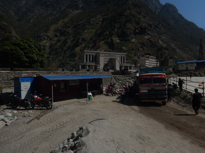 Anreise und Akklimatisation - von Kathmandu nach Tingri und ins Base Camp