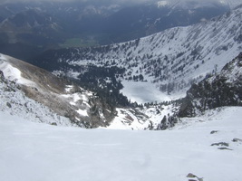 Blick vom oberen Ende der Roten Rinne auf den Scheiblsee