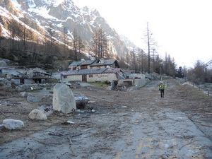 Durch das Val Ferret zum Biwak Fiorio