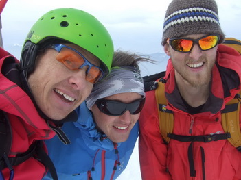 Skibergsteigen auf den Mangart über das Valle della Lavina und die Gipfelrinne