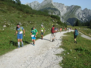 Nahe der Ladizalm Blick Richtung Lackenkarkopf und Kuhkopf