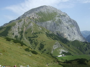 Blick vom Binssattel zur nächsten Labe auf der Gramaialm-Hochleger