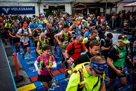 Move starten nicht vergessen - Start B'jaks Marathon Trail